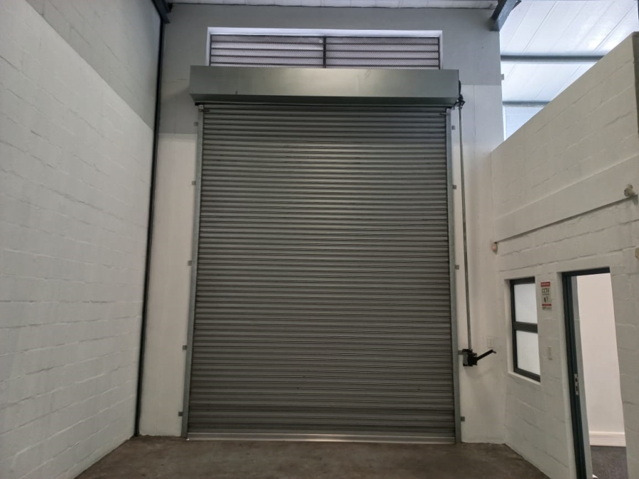 To Let commercial Property for Rent in Maitland Western Cape